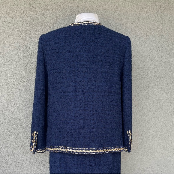 Neiman Marcus 1970s Abe Schrader boucle skirt suit - Picture 6 of 10
